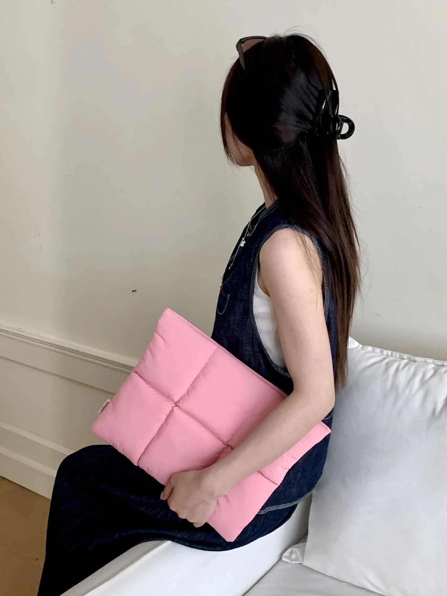 Funda Acolchada para Portátiles 13" a 15.6" – Estilo Puffer, Resistente al Agua y con Protección Antigolpes